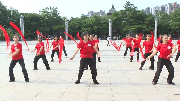 2024年“全民健身日”主题活动启动仪式在七仙广场举行(图2)