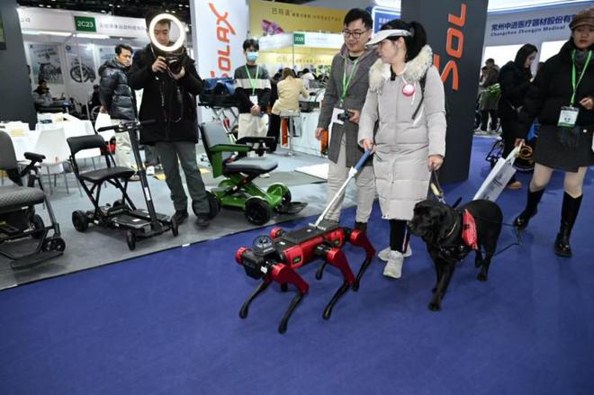 科技创新赋能康复服务助力残疾人创造美好生活｜2024中国经济年报(图2)