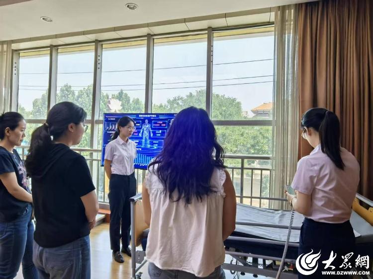 济宁市职工长期护理保险康复辅助器具租赁服务试点工作宣传推进会召开(图2)