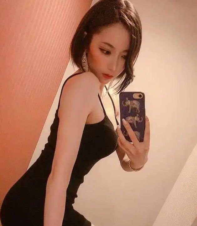 从“胖女孩”到暗黑界励志女神：七海蒂娜的璀璨逆袭之路(图2)