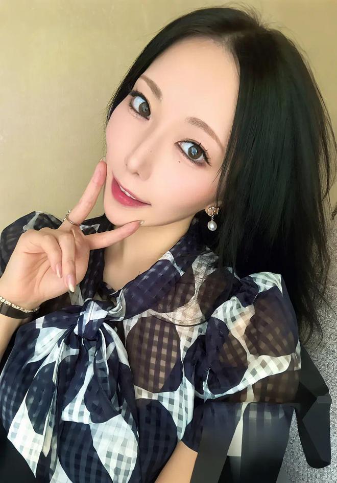 『国产女神』国产版“七海蒂娜”微肉感身材相当炸裂！(图2)