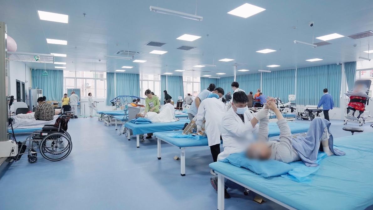 打造区域中医康复高地！广东省第二中医院东莞医院挂牌成立(图2)