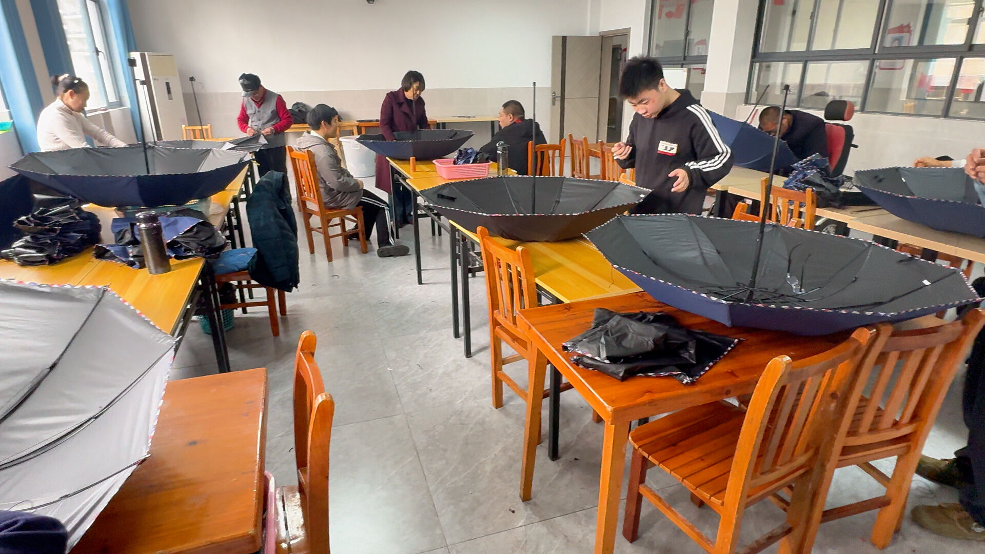 基层助残典范！咸丰残疾人日间照料中心获全省表彰(图2)