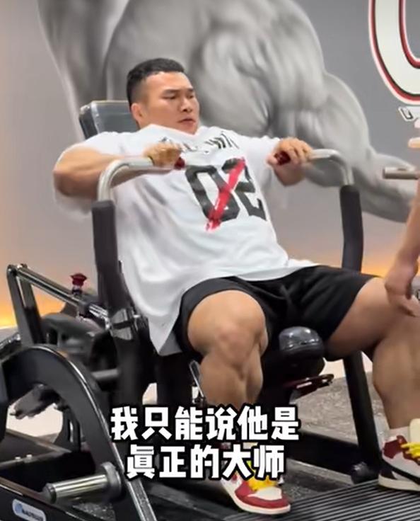 年仅30岁健美冠军王昆去世每天都坚持锻炼好友透露死因(图2)