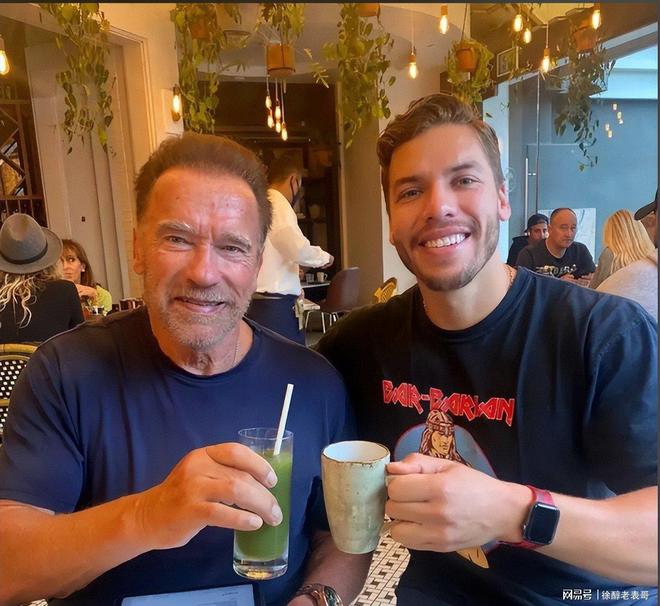 施瓦辛格28岁私生子参赛健美赛亲妈是保姆网友：长一样！(图2)