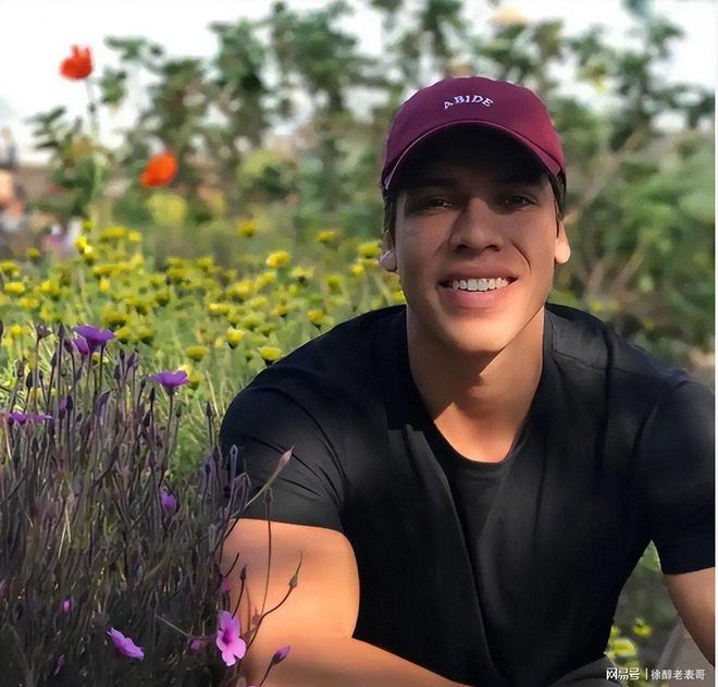 施瓦辛格28岁私生子参赛健美赛亲妈是保姆网友：长一样！(图10)